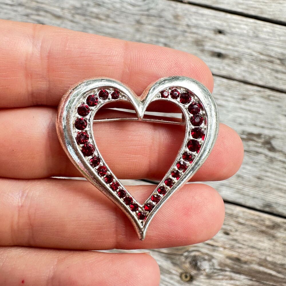 Vintage Silver Tone heart brooch with red rhinestones